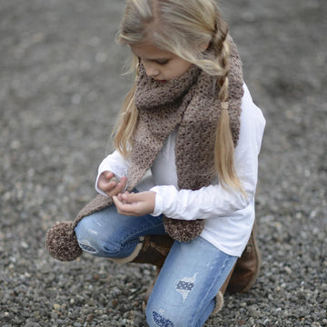 Tasselyn Scarf