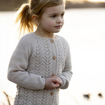 Myrtel Cardigan in Viking of Norway Alpaca Liten Storm PDF