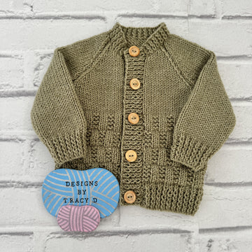 Tuck Baby Cardigan 16" to 20" chest size. Approx 0-9mths