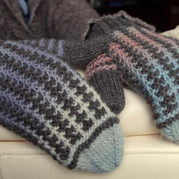 Shimmer Mittens
