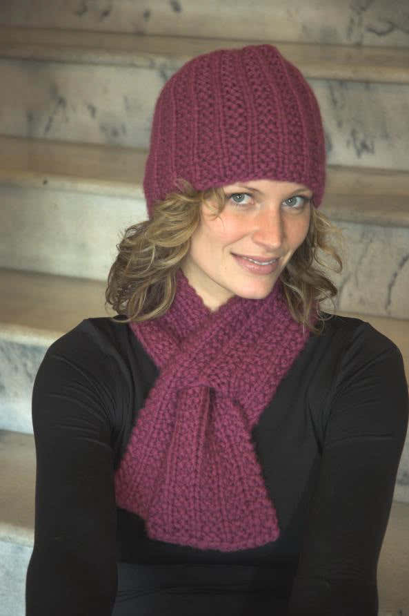 Keyhole Scarf and Hat Set Knitting Pattern