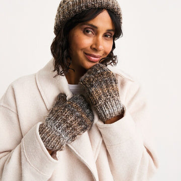 Sirdar Marbled Hat & Mittens Knitting Pattern