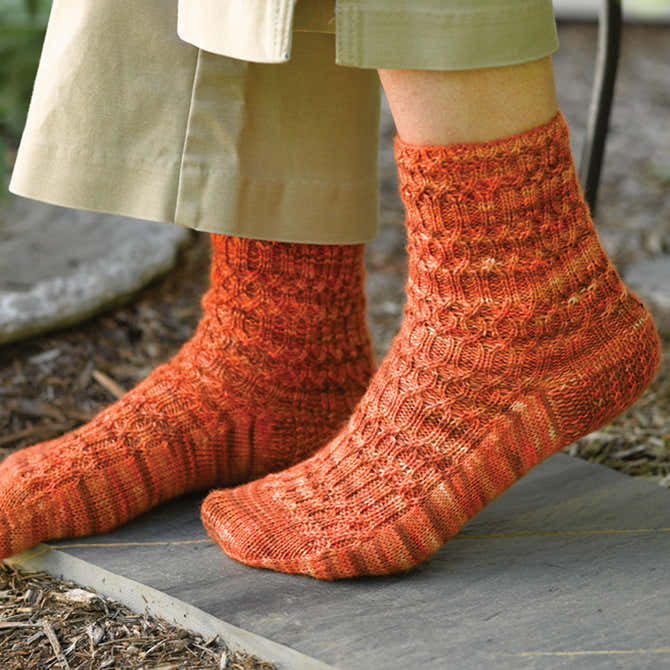 Valley Yarns Ogee Arch Socks Knitting Pattern