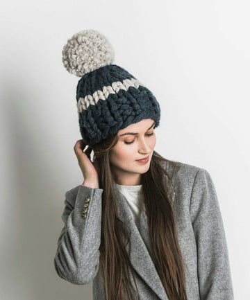 Jumbo Pom Hat in Blue Sky Fibers Woolstok Jumbo - 201901 PDF