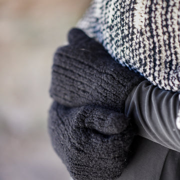 Lillian Mittens Accessory Knitting Pattern