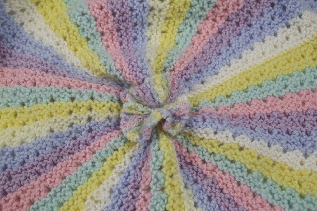 Deramores Roundabout Blanket Knitting Pattern