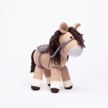Deramores Dolly the Donkey and Bramble the Horse Knitting