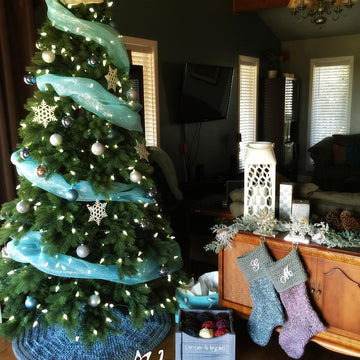 Bulky & Quick Tree Skirt and Stocking Set