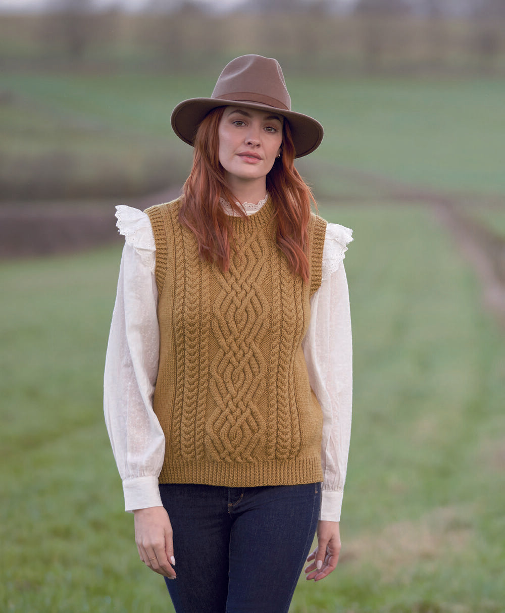 Sandpeep in Rowan Pebble Island - ZB345-00005-ENP - PDF