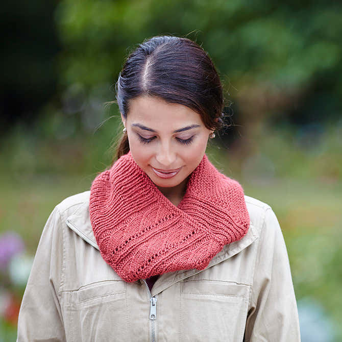 Valley Yarns Norwich Cowl Knitting Pattern