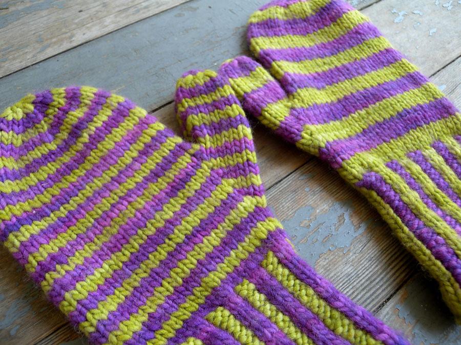 Haymarket Mittens