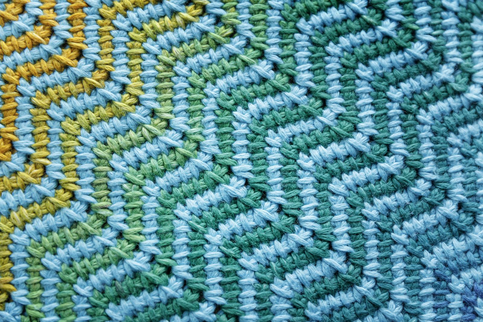 Slalom Stripes Blanket