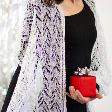 Universal Yarn Snow Dust Shawl Kit