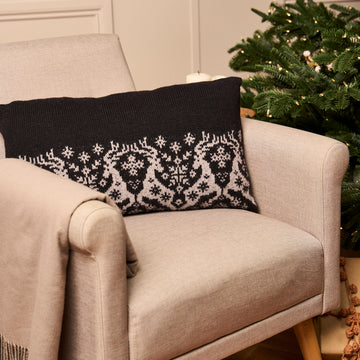 Dancing Raindeers Cushion Knitting Pattern
