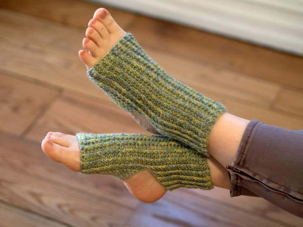 Crochet Yoga Socks Pattern