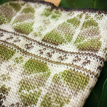 Monstera Crochet Cowl