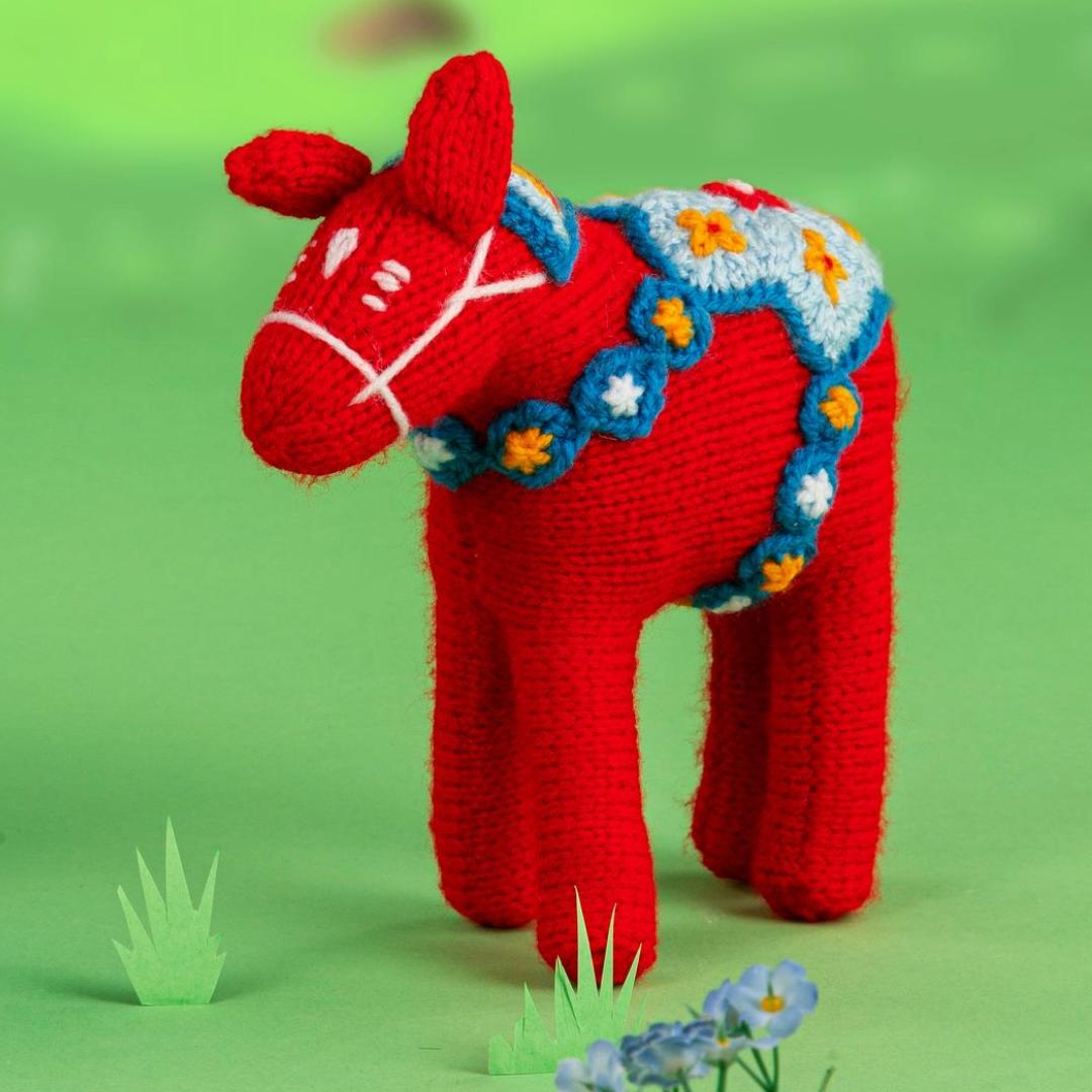 Astrid and Alva Dala Horses