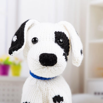 Deramores Dalmatian Toy Knitting Pattern
