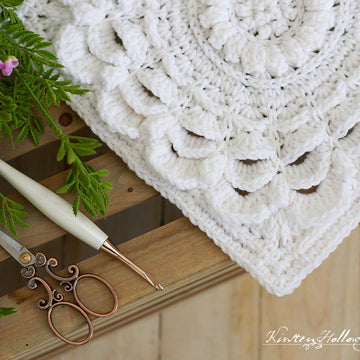 Zinnia Blossom 12-inch Square
