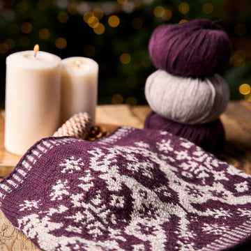 Dancing Raindeers Cowl Knitting Pattern