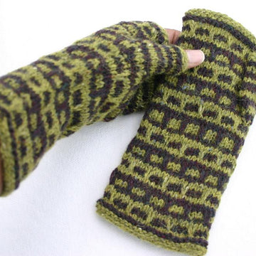 Friday Street Fingerless Mitts