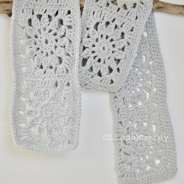 Eva Chunky Granny Square Scarf