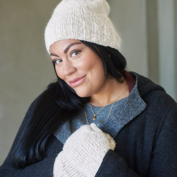 Brisé Hat & Mittens in Berroco Pirouette PDF