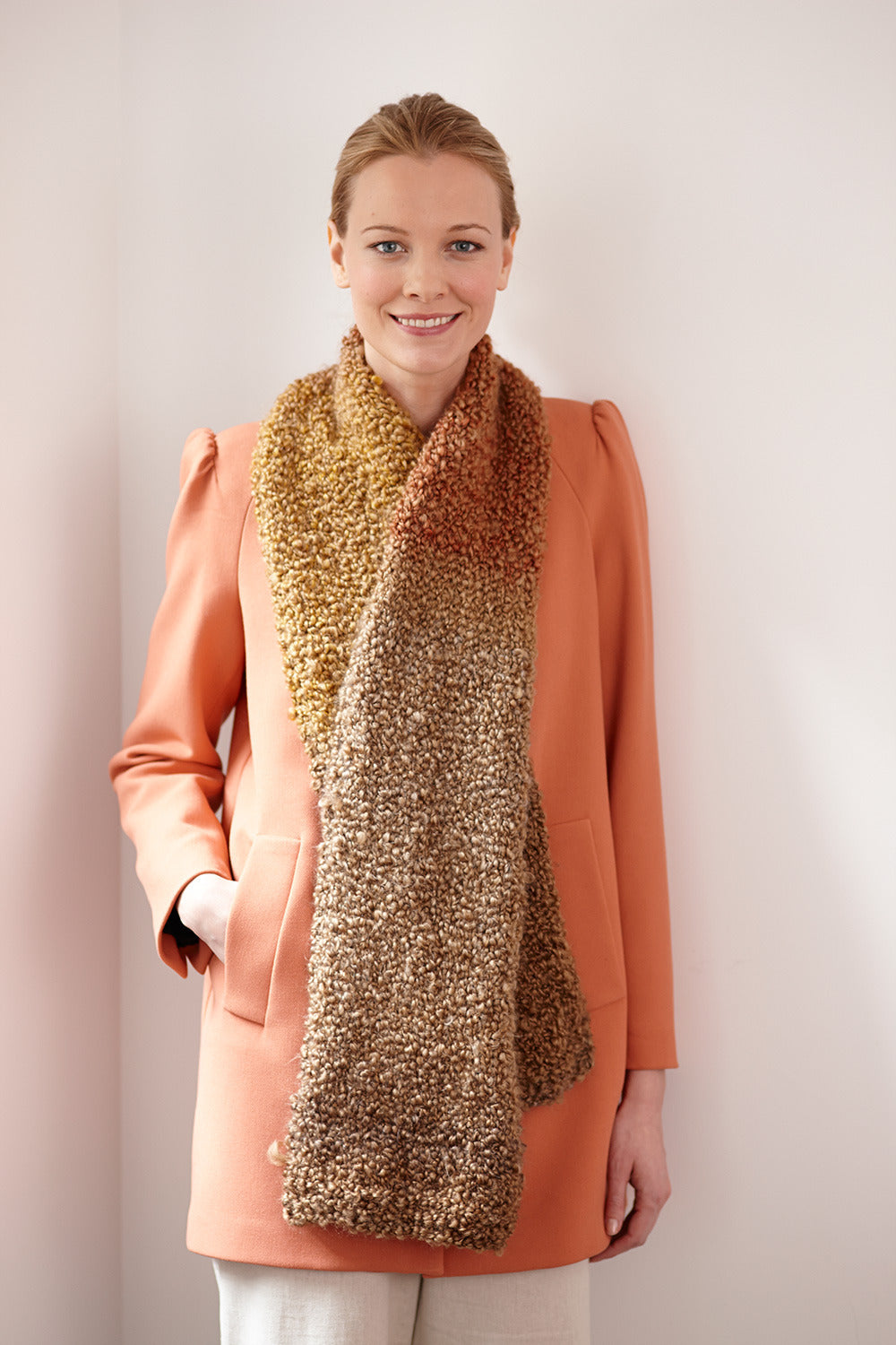 Simple One Ball ScarfÃ‚Â in Lion Brand Homespun Thick & Quick - L30125C