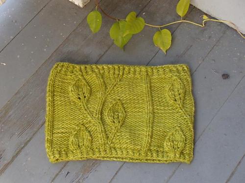 Tuscan Leaves Cowl