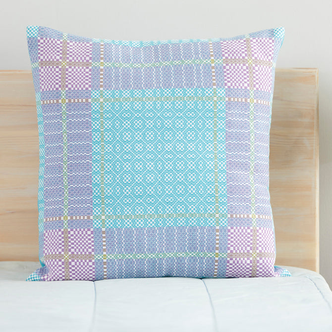 Valley Yarns #153 Hyacinth Pillow