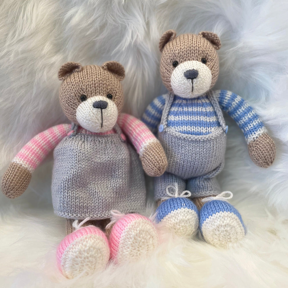 Deramores Big Brother, Little Sister Teddy Bears Knitting
