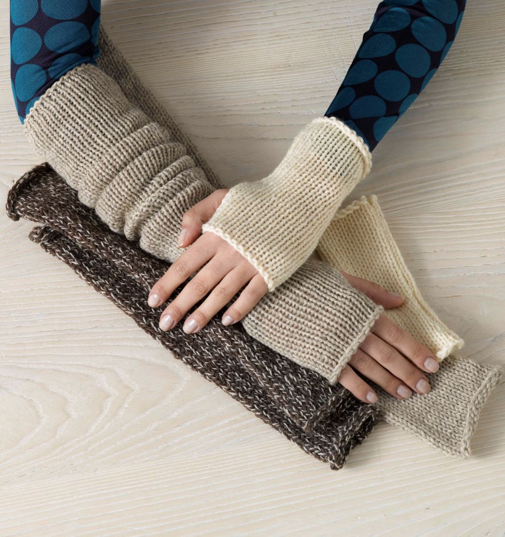 Poetic Gauntlets Gloves Knitting Pattern