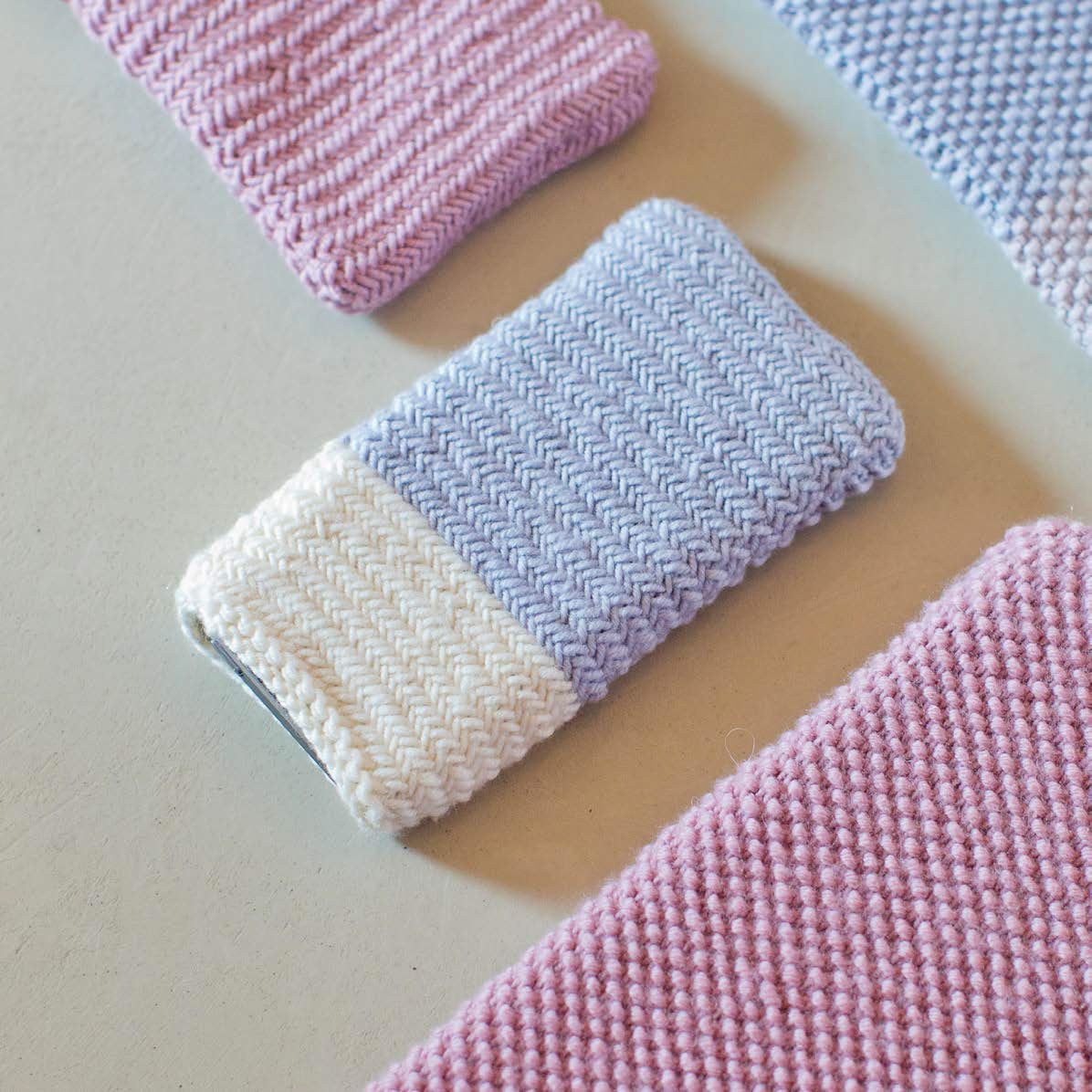 MillaMia GrÃƒÂ¤nna Phone Case Knitting Pattern