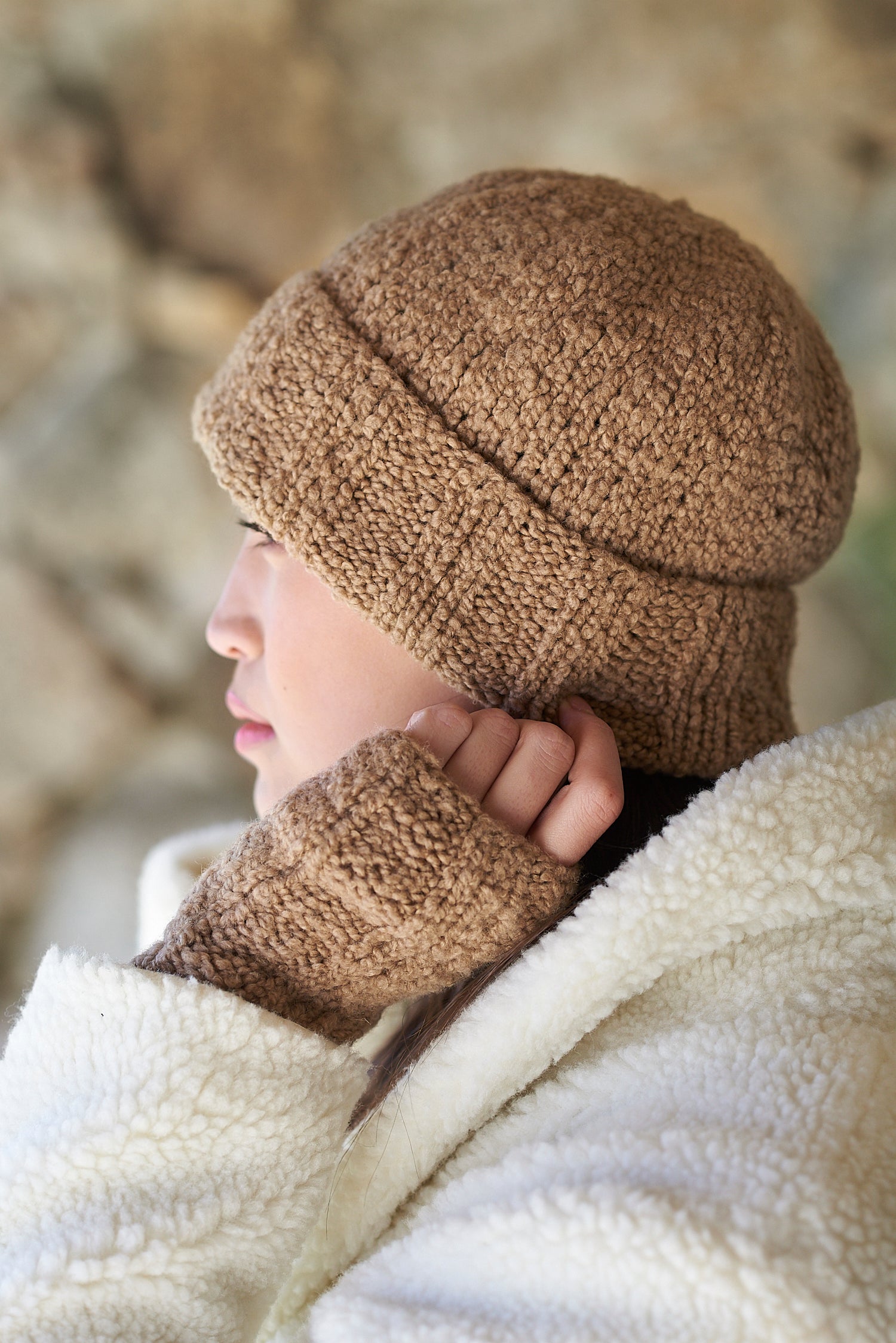 Mae Hat & Mittens Accessory Knitting Pattern