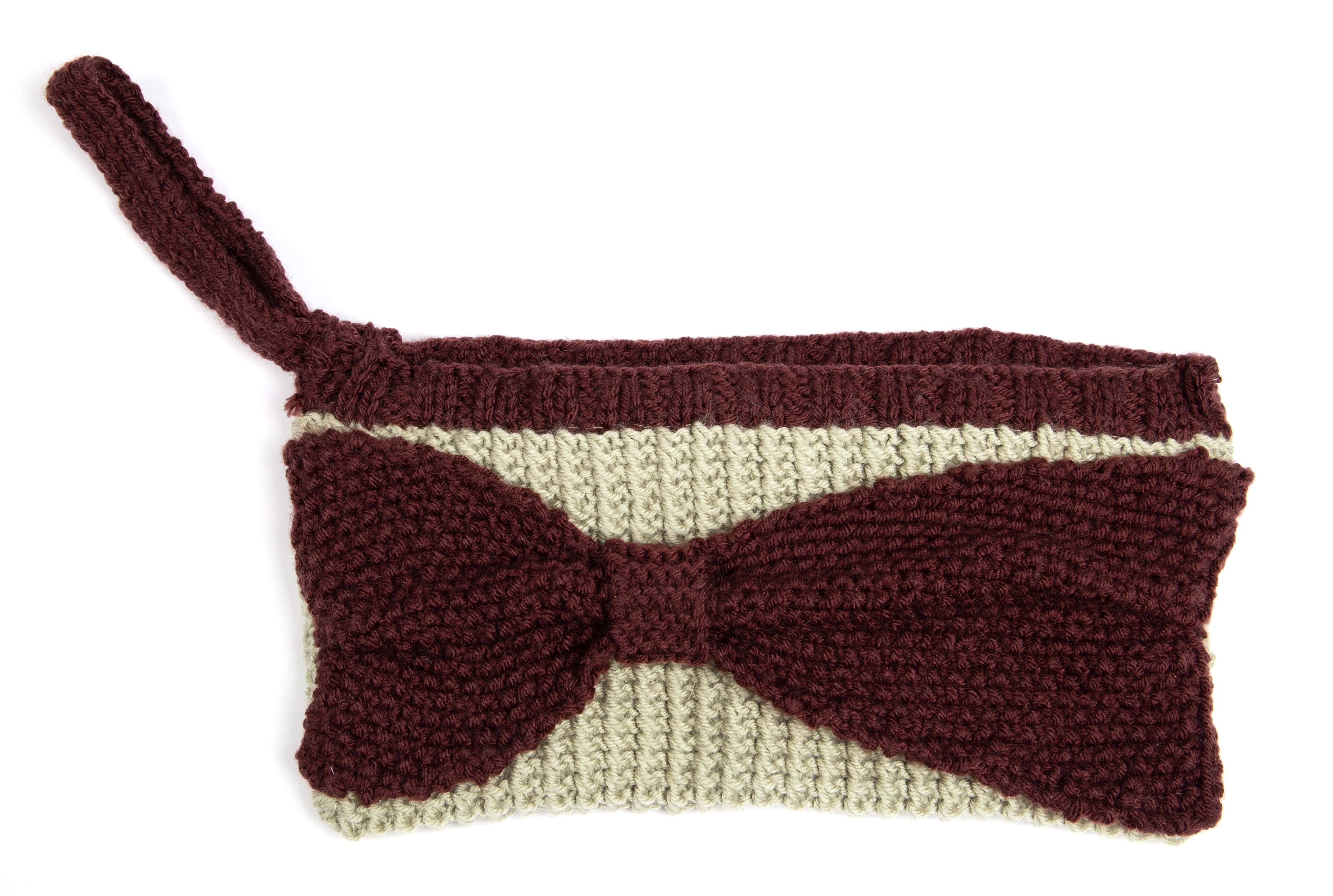Deramores Bow Clutch Bag Knitting Pattern