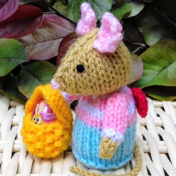 Little Easter Tittle Mouse & Egg Basket - Creme Egg Cover