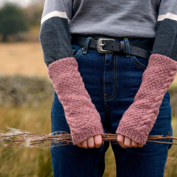 The Fibre Co. Esk Hause Mitts PDF