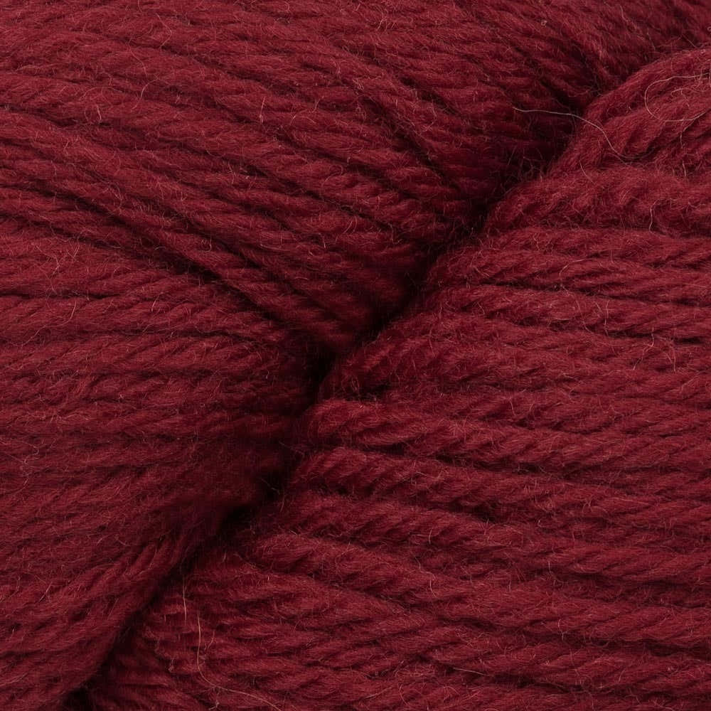 Cascade 220 yarn skein in Red - 100% Peruvian Highland wool worsted