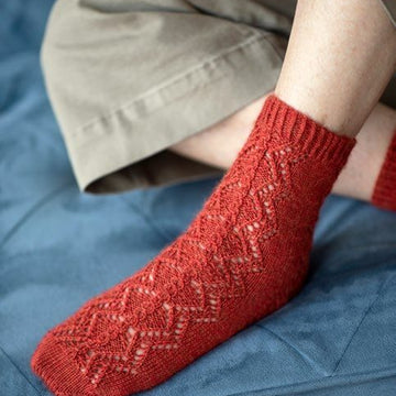 Olina Socks Knitting Pattern