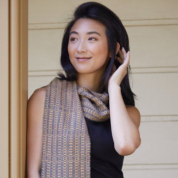 Valley Yarns #210 Baroque Gold Scarf PDF