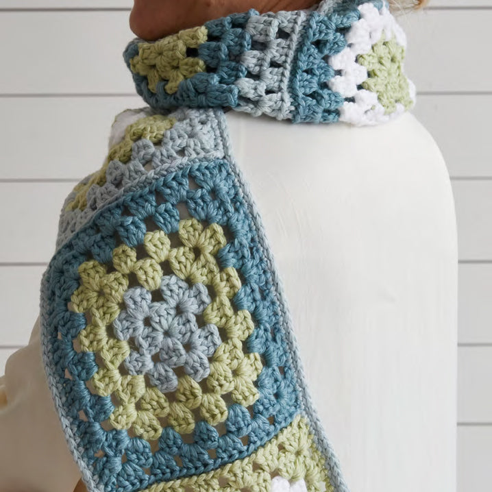 Debbie Bliss Festive Crochet Scarf Pattern