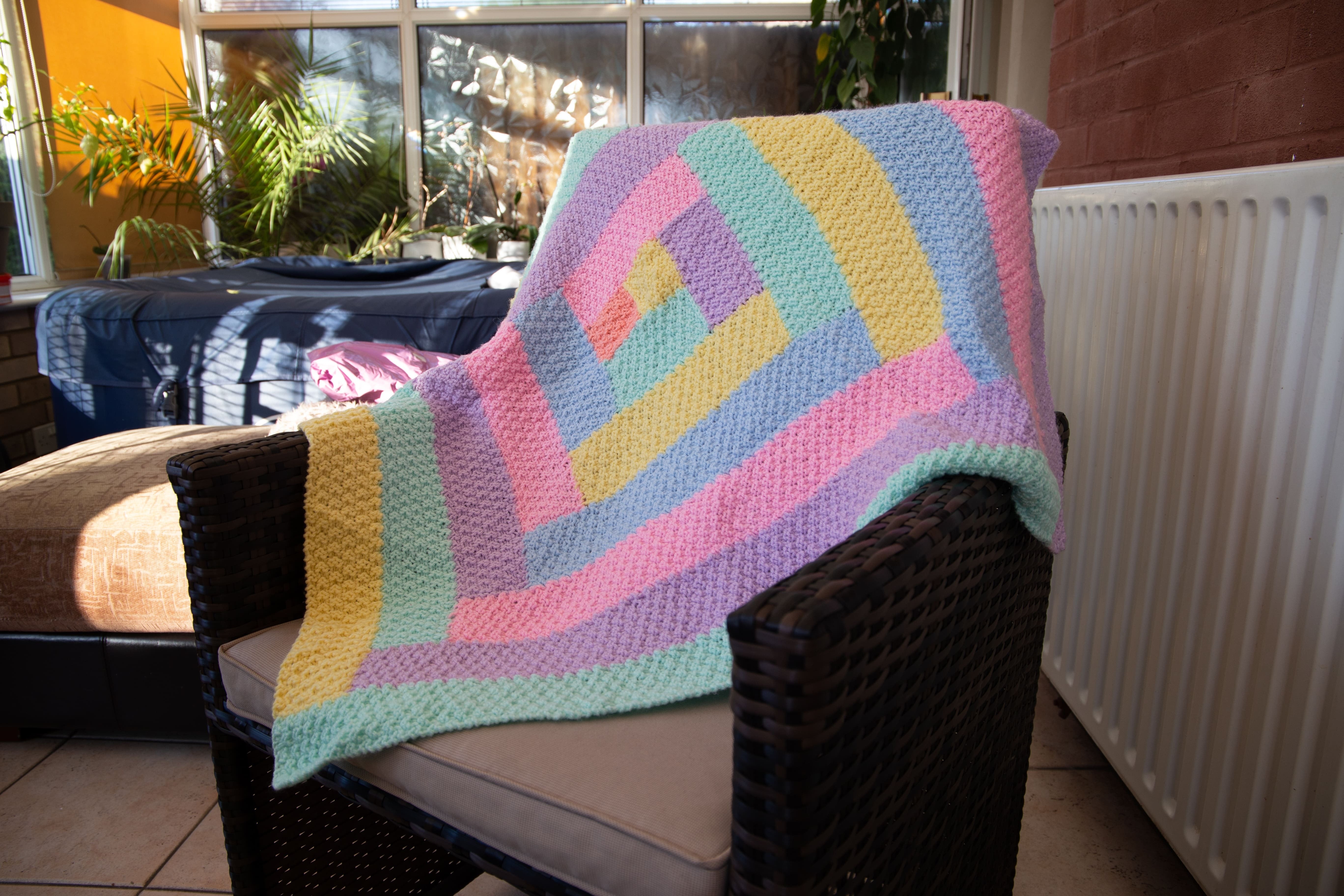 Deramores Log Cabin Blanket Knitting Pattern