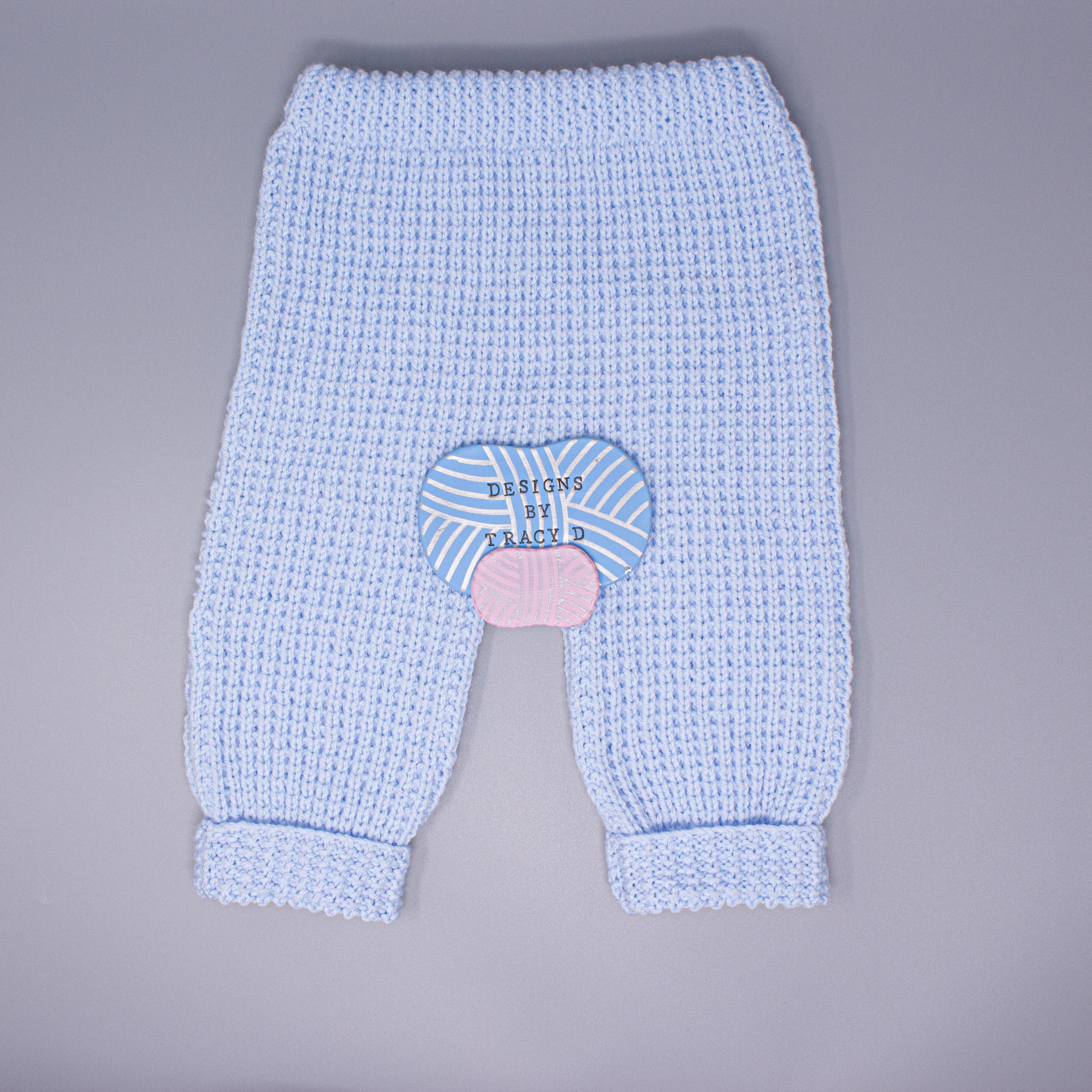 Gareth Unisex Pram set. Cardigan, Trousers, hat & booties 18-20" chest size