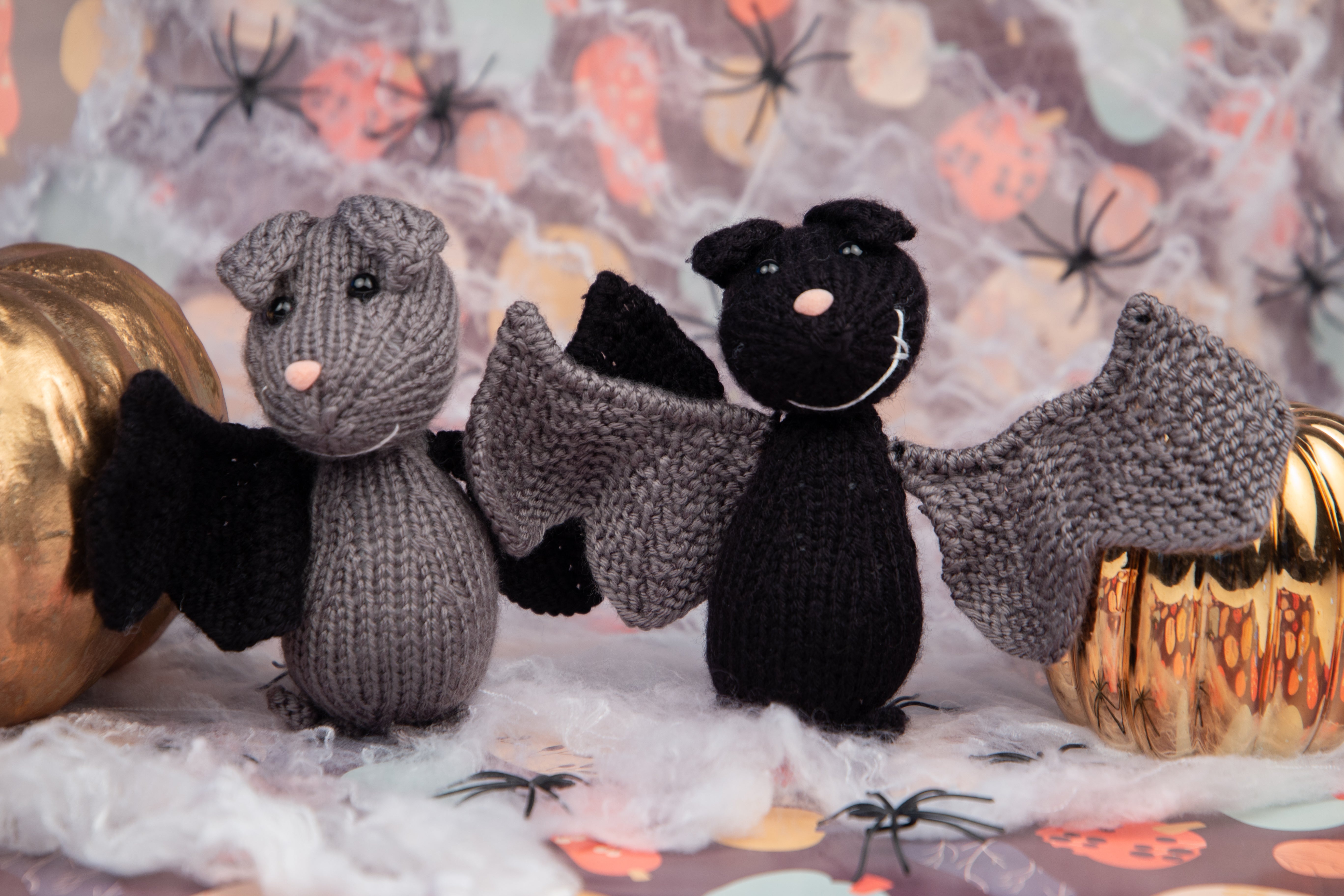 Deramores Bats and Pumpkins Toy Knitting Pattern