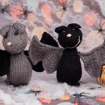 Deramores Bats and Pumpkins Toy Knitting Pattern