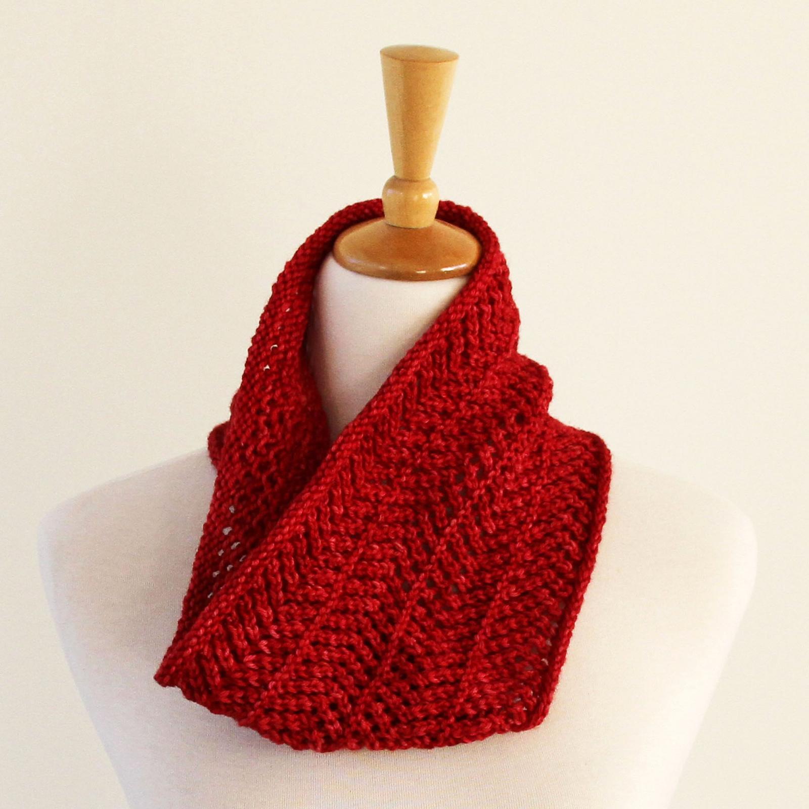 Zaggy Cowl