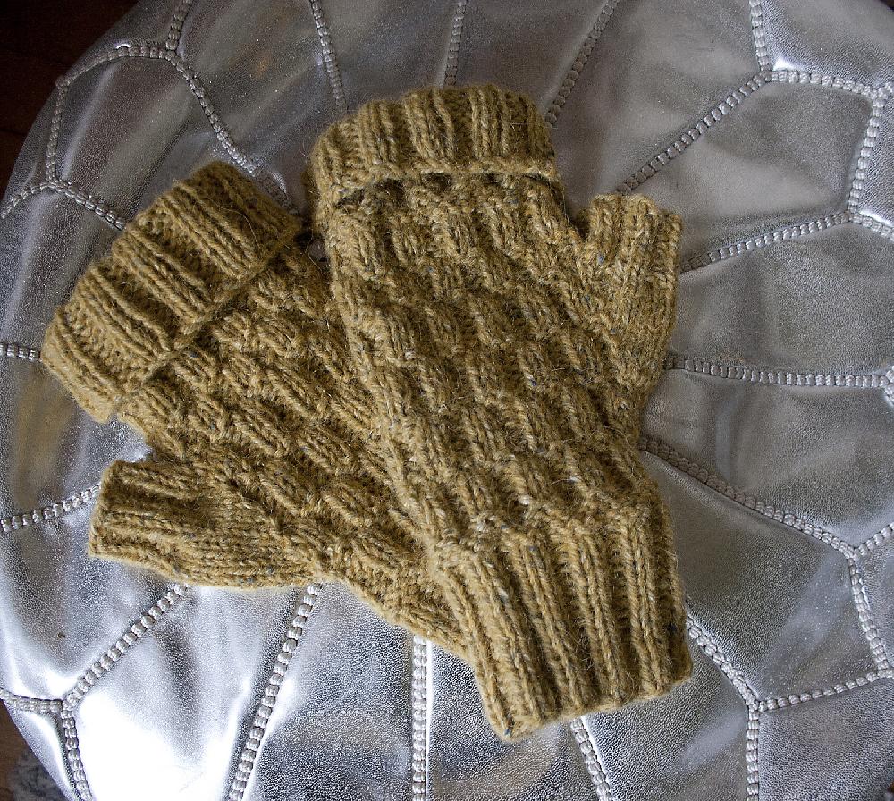Checkerboard Mitts