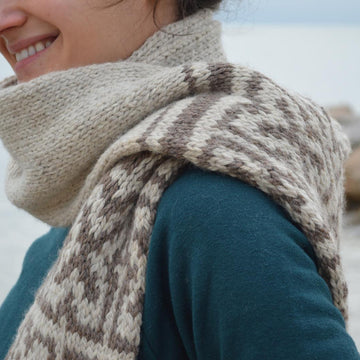 Hollis Scarf