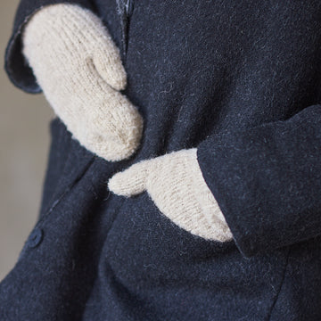 Brisé Hat & Mittens in Berroco Pirouette PDF