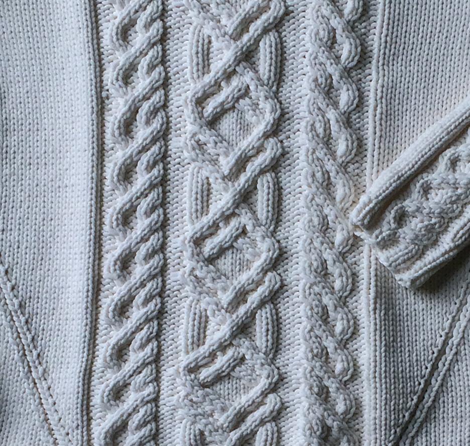 Lariana Cabled Pullover